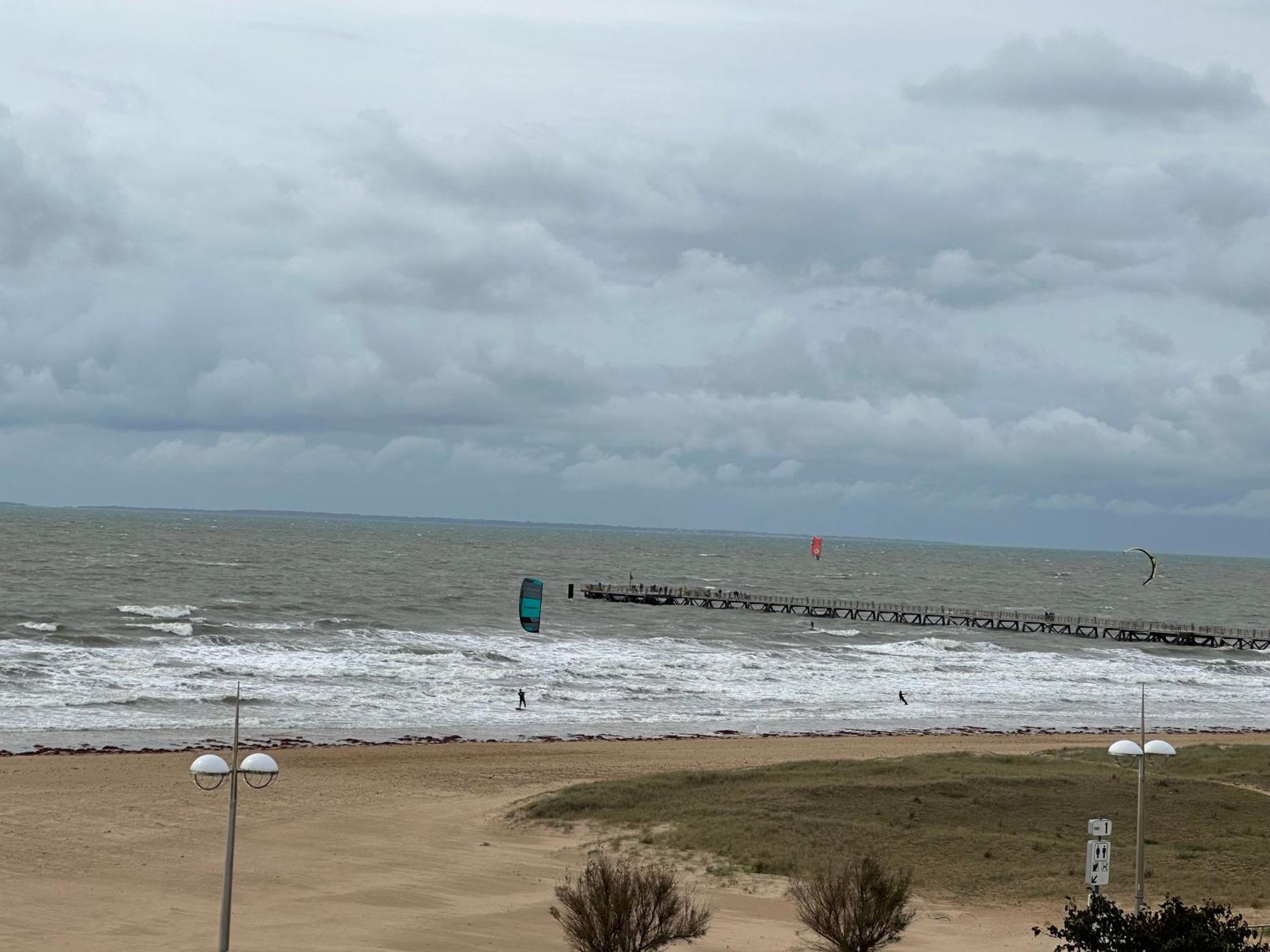 Bord De Mer Vue Panoramique Avec Parking Prive 圣让-德蒙 外观 照片